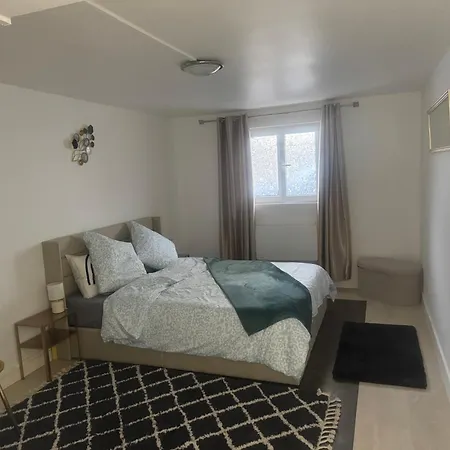 Apartment Lara *