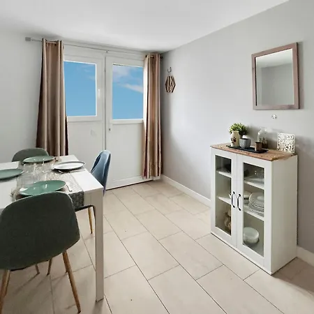 Rénové, Proche Des Commerces&transports Appartement Argenteuil