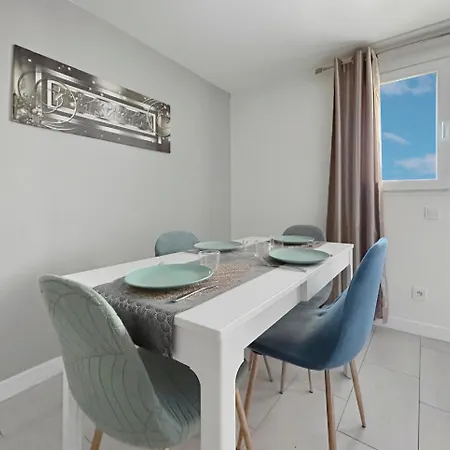 Apartment Renove, Proche Des Commerces & Transports Argenteuil