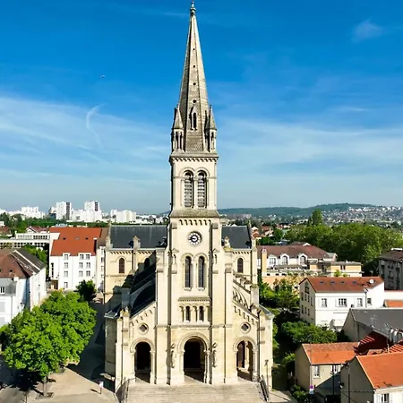 Renove, Proche Des Commerces & Transports Apartment *
